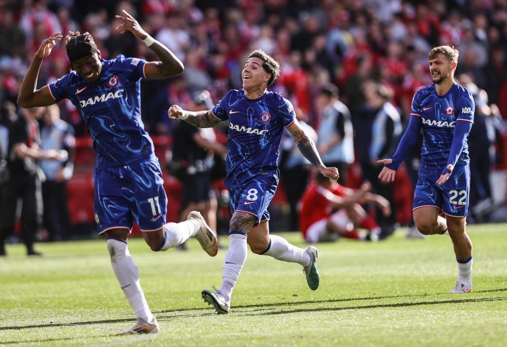 CBA又一顶级球队出现！3场比赛赢对手90分，真的太强了